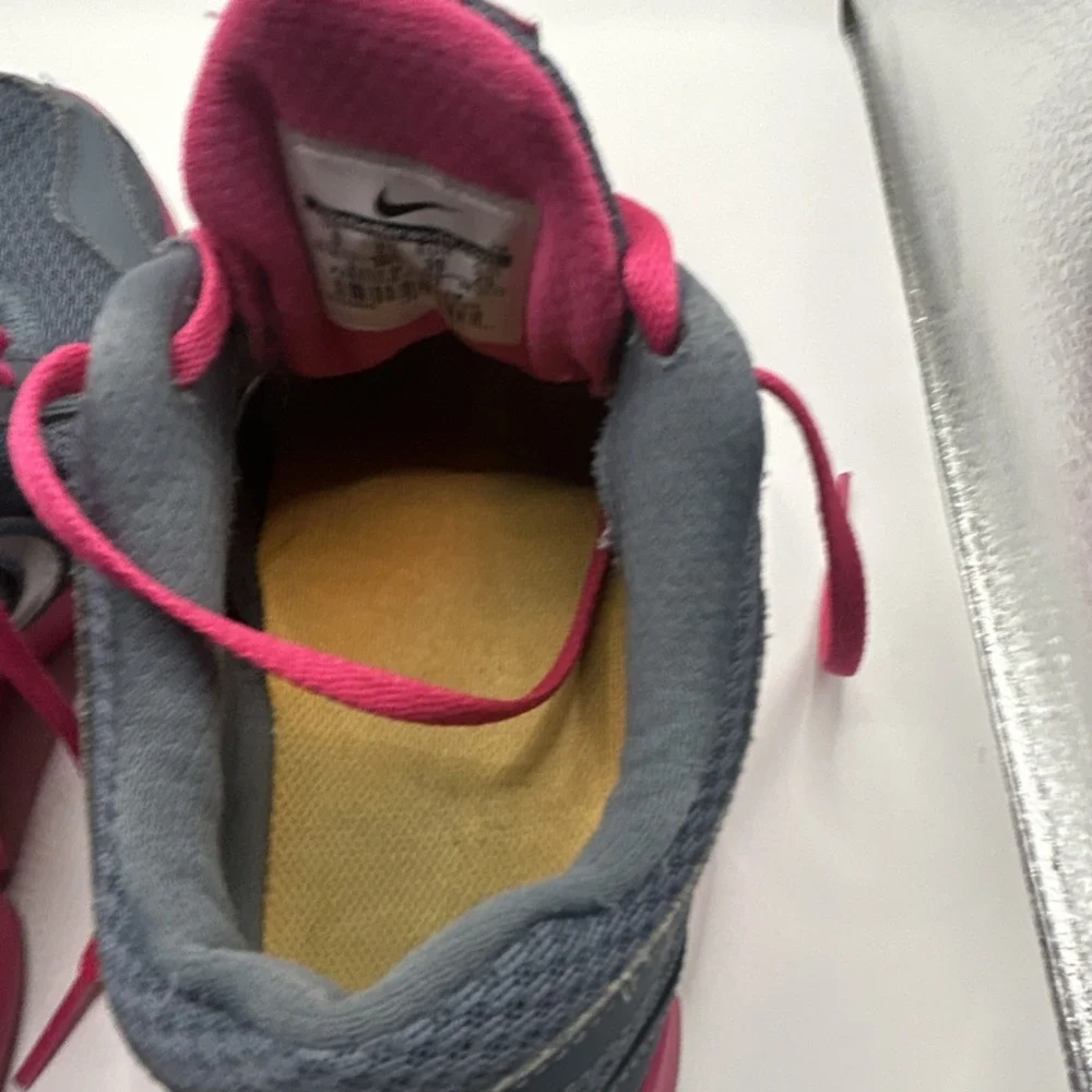 Nike Girls Mesh Sneakers Gray Pink Breathable Lace Up Athletic Shoes